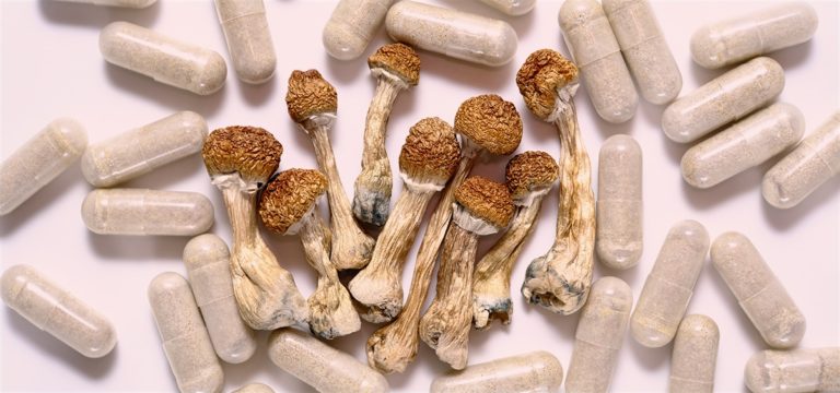 Poll: 61% of U.S. Voters Back Legalizing Psychedelics for Therapeutic Use